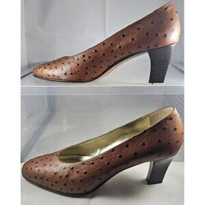 Vintage Di Sandro Women's Brown Calf Size 7 Missing Rubber On Right Heel Italy.